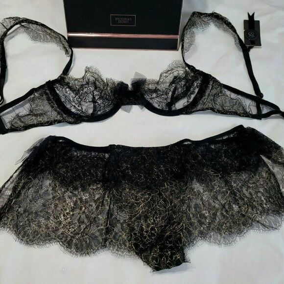 VS DESIGNER COLLECTION Unlined Bra -Skirt Thong Set 315